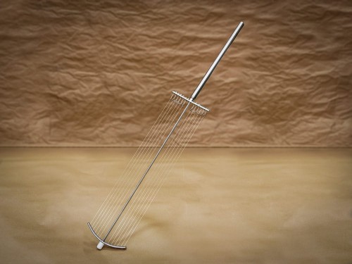 Harfa serowarska duża, druty naciągane